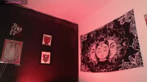 Snapshot of niakat_ chatting on 10.02.25 niakat online show from 10.02.25