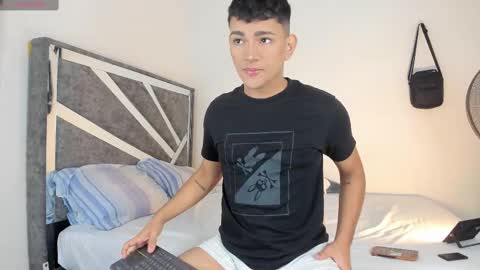 Niall  online show from 09.30.25