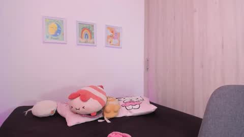  Nia  online show from 02.28.26