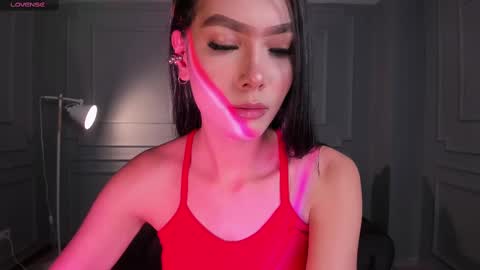 Call me Nia  online show from 03.07.25