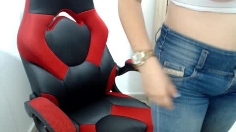 Snapshot of nice_saraa chatting on 01.10.25 sara online show from 01.10.25