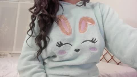 Snapshot of nicebrown chatting on 03.10.26 Sfora online show from 03.10.26
