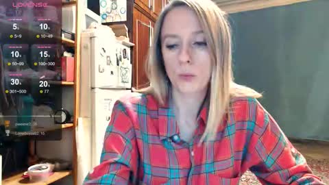 Snapshot of nicekat chatting on 11.22.25 Kathrine online show from 11.22.25