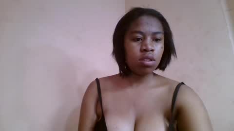 Snapshot of nicelly01 chatting on 06.13.26 nicelly01 online show from 06.13.26