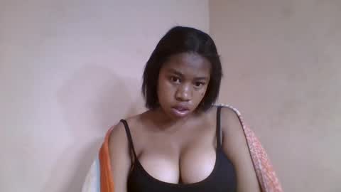 Snapshot of nicelly01 chatting on 06.15.26 nicelly01 online show from 06.15.26