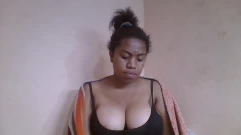 Snapshot of nicelly01 chatting on 06.23.26 nicelly01 online show from 06.23.26