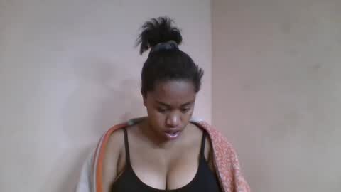 Snapshot of nicelly01 chatting on 06.24.26 nicelly01 online show from 06.24.26