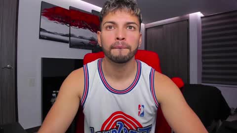 Snapshot of nick_klaus chatting on 12.04.24 Nick Klaus online show from 12.04.24