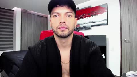 Snapshot of nick_klaus chatting on 03.06.25 Nick Klaus online show from 03.06.25