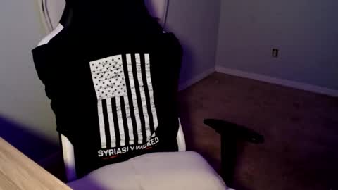 Cakedcouple  OF - Yourtattedcutie  qurlynfit online show from 02.22.25