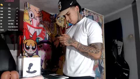 Snapshot of nickhot0609 chatting on 02.12.25 Nickhot0609 online show from 02.12.25