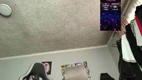 Snapshot of nickhot0609 chatting on 11.22.25 Nickhot0609 online show from 11.22.25