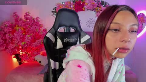 nickie_reed_ online show from 05.10.26