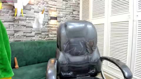 Nickk Wolff online show from 11.23.25