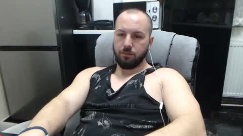 Snapshot of nickolas22 chatting on 02.04.25 Julian online show from 02.04.25