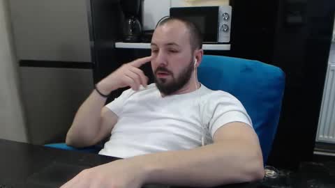 Snapshot of nickolas22 chatting on 02.04.26 Julian online show from 02.04.26