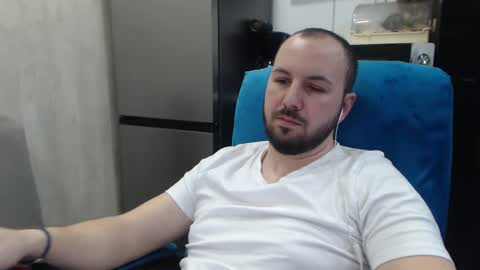 Snapshot of nickolas22 chatting on 02.08.26 Julian online show from 02.08.26