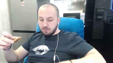 Julian online show from 03.18.26