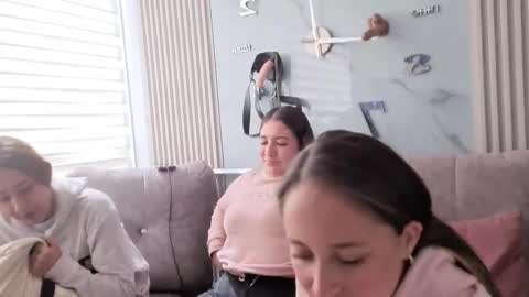 nicky_as online show from 12.16.25