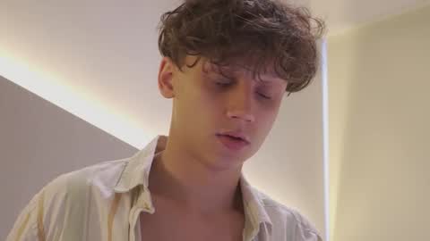 Snapshot of nicky_neal chatting on 10.16.25 Nicky Neal online show from 10.16.25