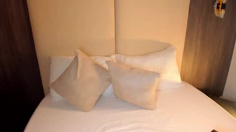 Nicky  online show from 02.17.26