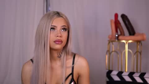 Nicky online show from 09.21.25