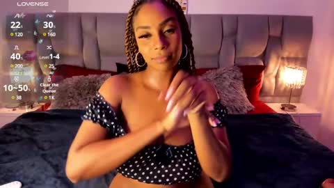 Snapshot of nickytouse chatting on 01.09.25 Nicky online show from 01.09.25