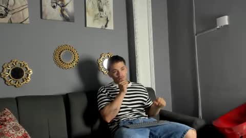 nico_blaze7 online show from 11.25.25