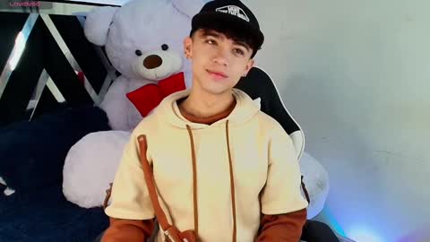 nico online show from 02.14.25