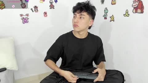 Nico  online show from 01.23.25