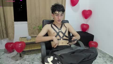 Nico  online show from 02.15.25