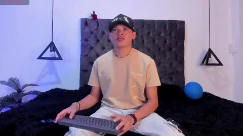 nico_saint_ online show from 05.28.26