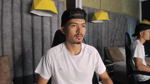 Nicolai online show from 12.04.25