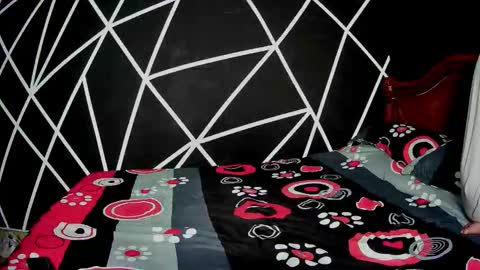 nicolas_and_alexa online show from 12.14.25