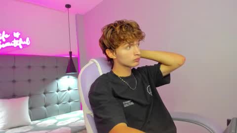 nicolasferrer18 online show from 11.01.25