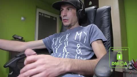 L. Nicolas online show from 02.25.25