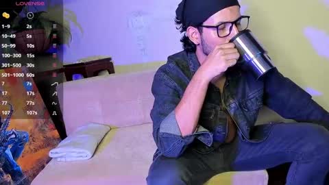 nicolasrodrii online show from 12.16.24