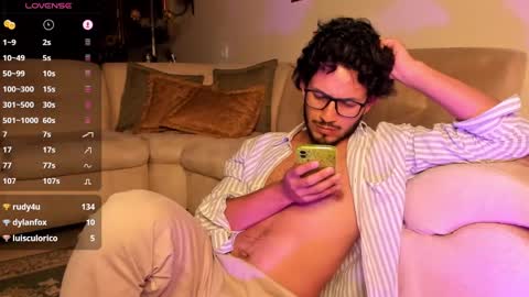 nicolasrodrii online show from 01.30.25