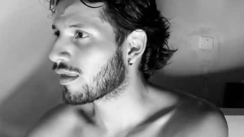 nicolasrodrii online show from 02.18.25