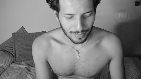 Snapshot of nicolasrodrii chatting on 06.14.26 nicolasrodrii online show from 06.14.26