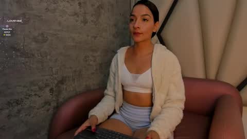 Nicole online show from 01.08.26