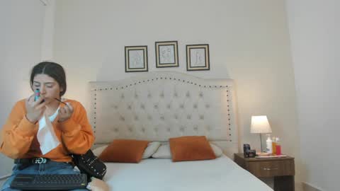 Nicole  Adam online show from 01.22.25