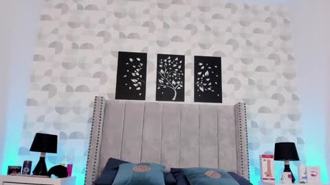 Nicole  Adam online show from 01.30.25