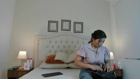 Nicole  Adam online show from 02.19.25