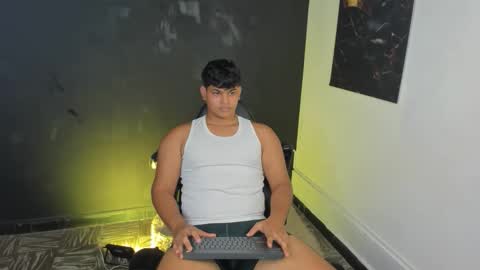 nicole_and_thiago1 online show from 02.16.26