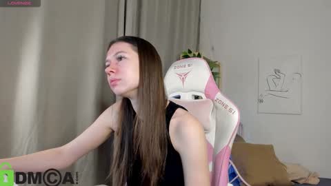 GMT7TueWedThSu 0300am-0900am. Sa 1000am-0400pm online show from 10.20.25