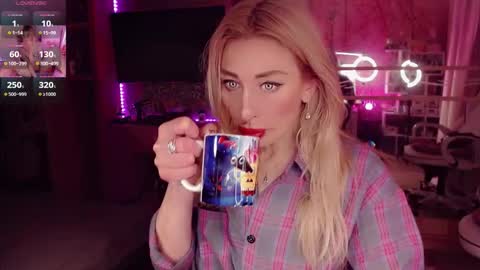 Nicole online show from 09.25.25