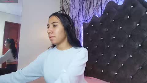 Snapshot of nicole_samantha chatting on 09.14.25 Samantha online show from 09.14.25