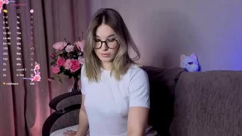 Snapshot of nicole_w00 chatting on 12.15.25 Nicole online show from 12.15.25