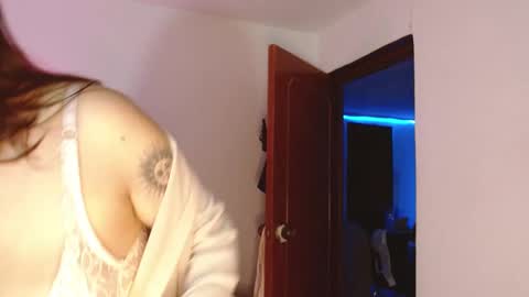 Nicole White online show from 02.07.25